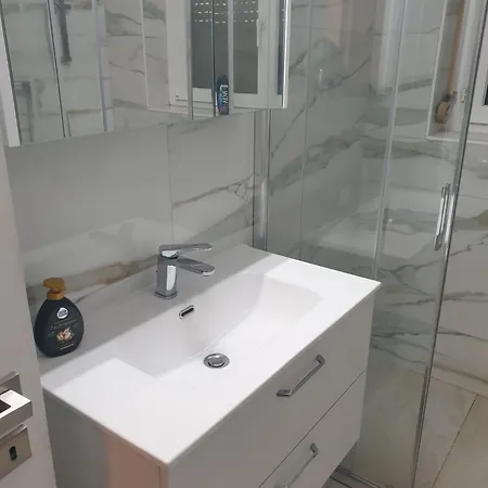 Lakeview With Self Check-in & Private Parking On Request Lugano